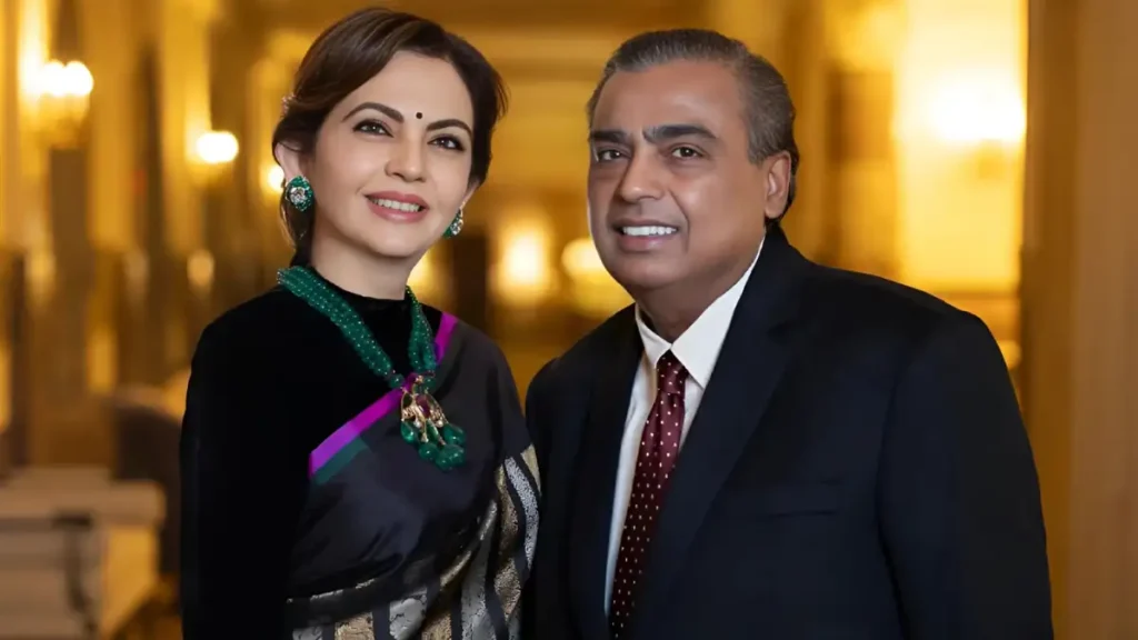 Mukesh Ambani Servant Salary